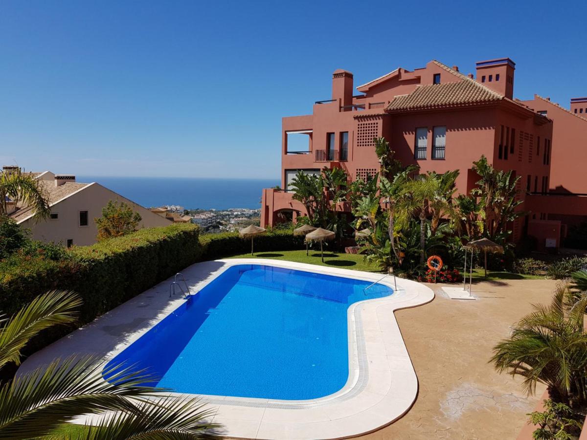 Calahonda luxury apartment with a stunning sea view - Ferienwohnung Mijas Costa
