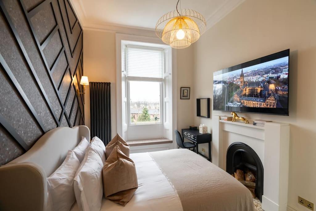 B&B Glasgow - The Devonshire Suite - Your 5 STAR West End Stay! - Bed and Breakfast Glasgow