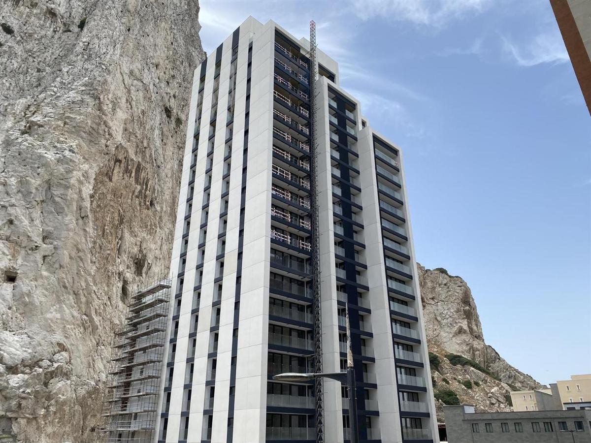 Brand New Studio Near The Beach, Gibraltar - B&B
