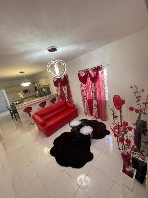 B&B Portmore - Mount Royal Estate Cozy Comfort - Bed and Breakfast Portmore