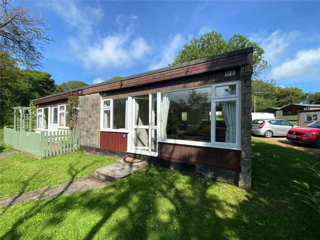 15 The Drive, Penstowe Holiday Park, Kilkhampton, Bude, Cornwall - B&B Bude
