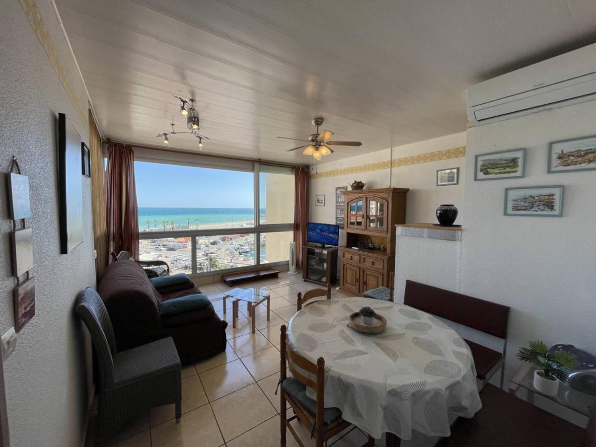 Saint-Cyprien : T2 cabine, climatisé, 6 pers, animaux admis, parking sécurisé - FR-1-106-78 - Chambres d'hôtes Saint-Cyprien
