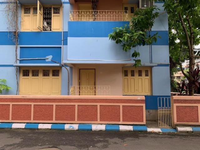 Lovely 2 Bedroom Apartment with kitchen & 2 washrooms - B&B