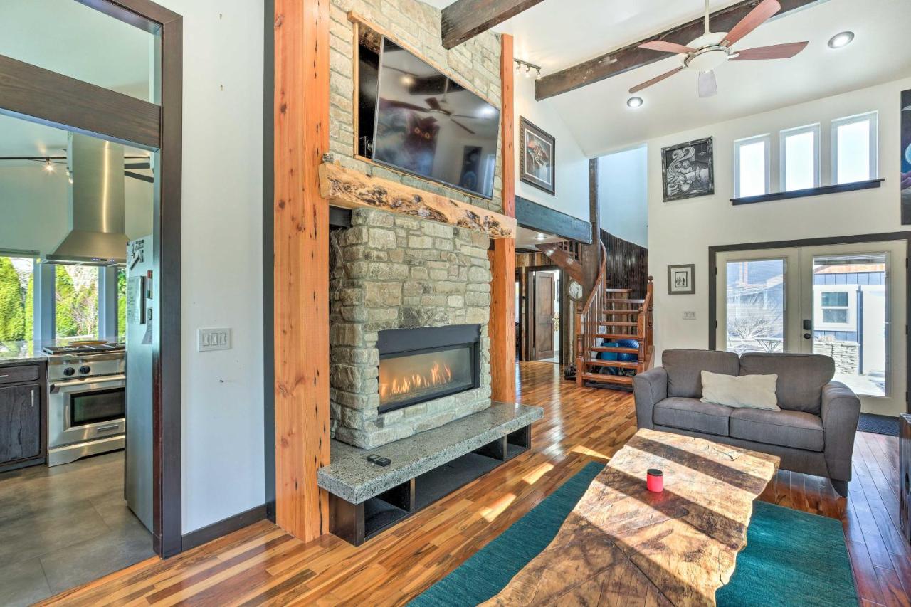 Bellingham Vacation Rental w/ Private Deck - Bed and Breakfast Bellingham