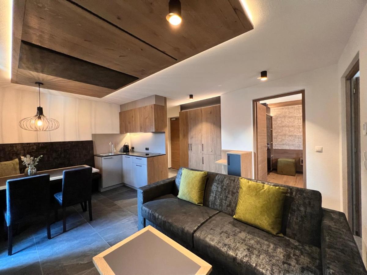B&B Bruneck - Adlhof Apartments - Bed and Breakfast Bruneck