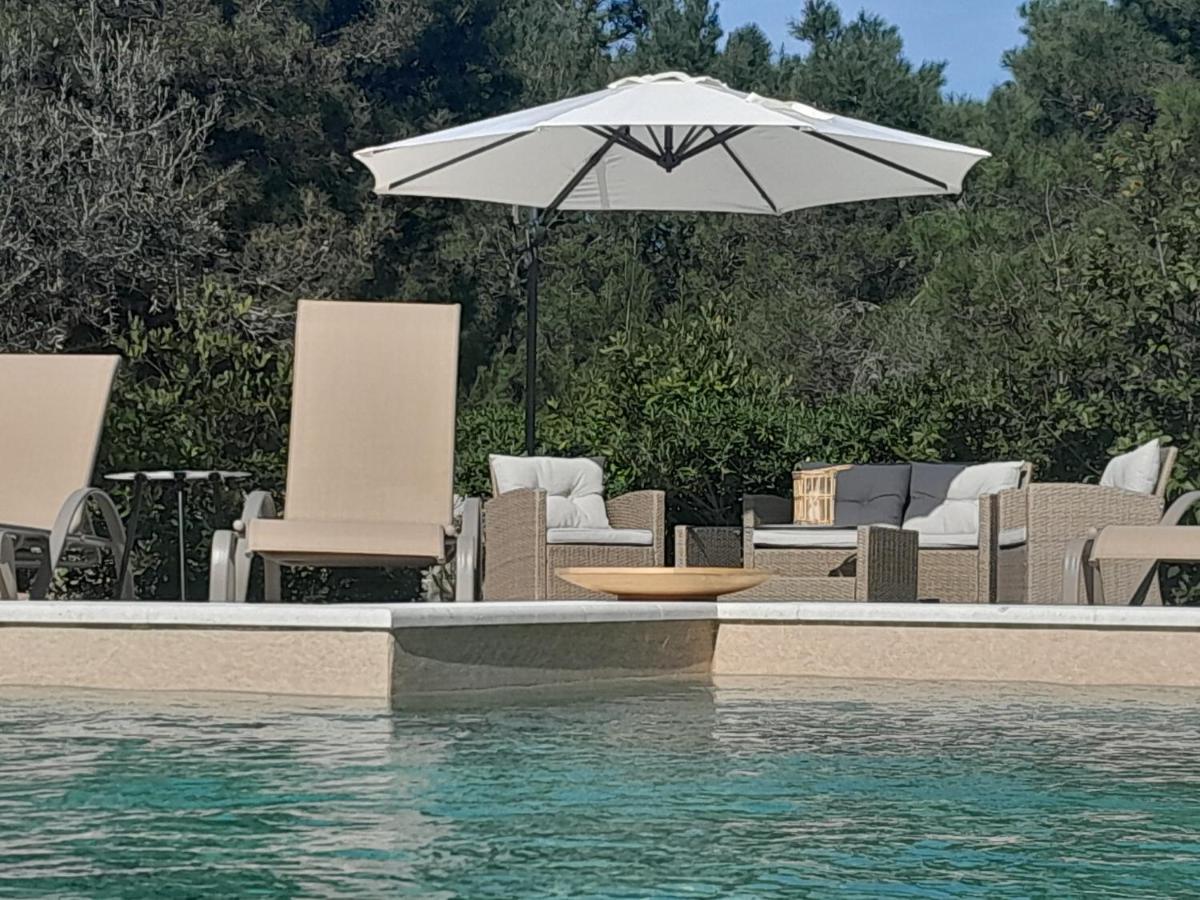 Caliente Apartments Vir A - Bed and Breakfast