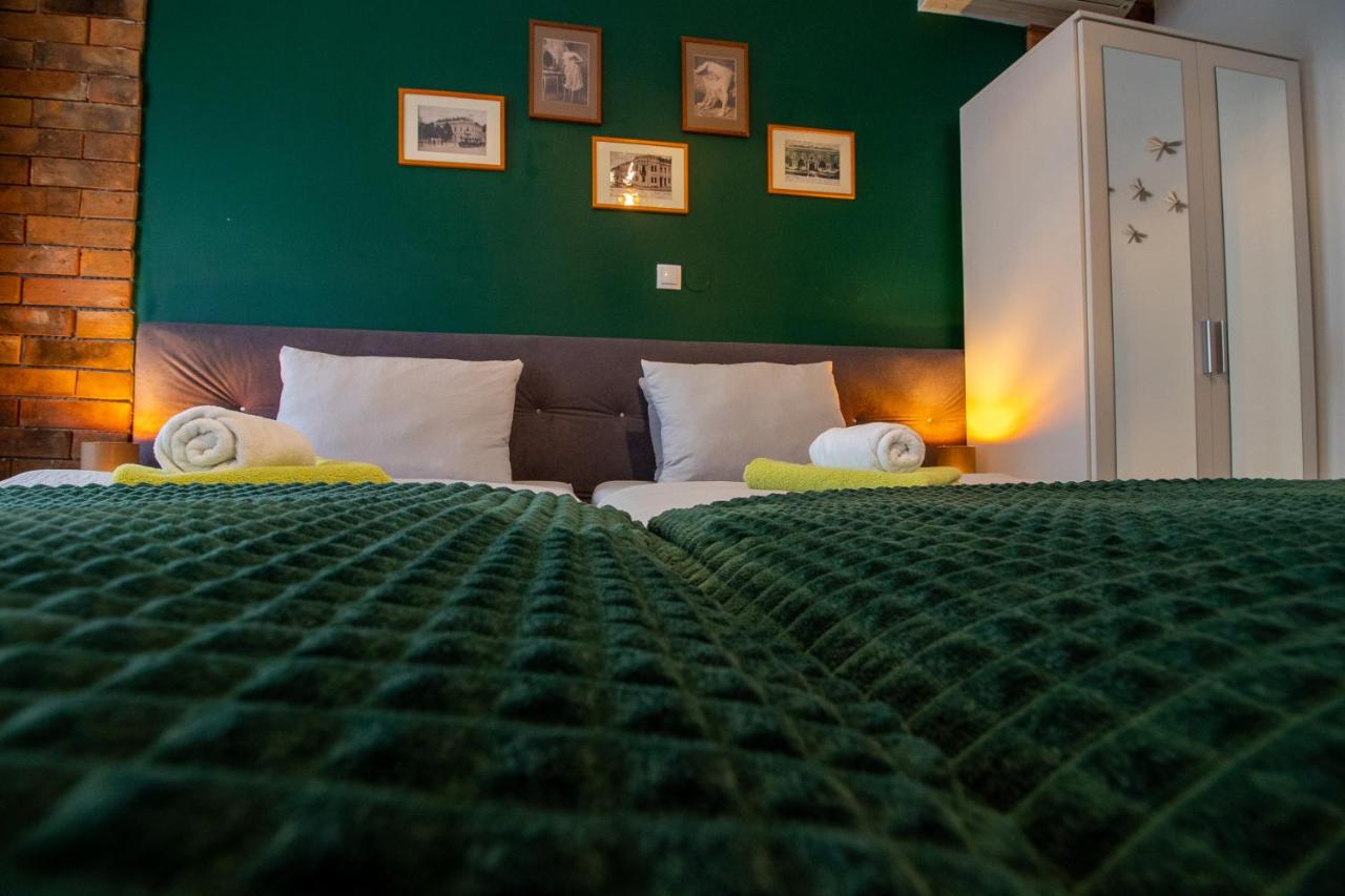 Tweepersoonskamer met 1 of 2 Bedden en Eigen Badkamer