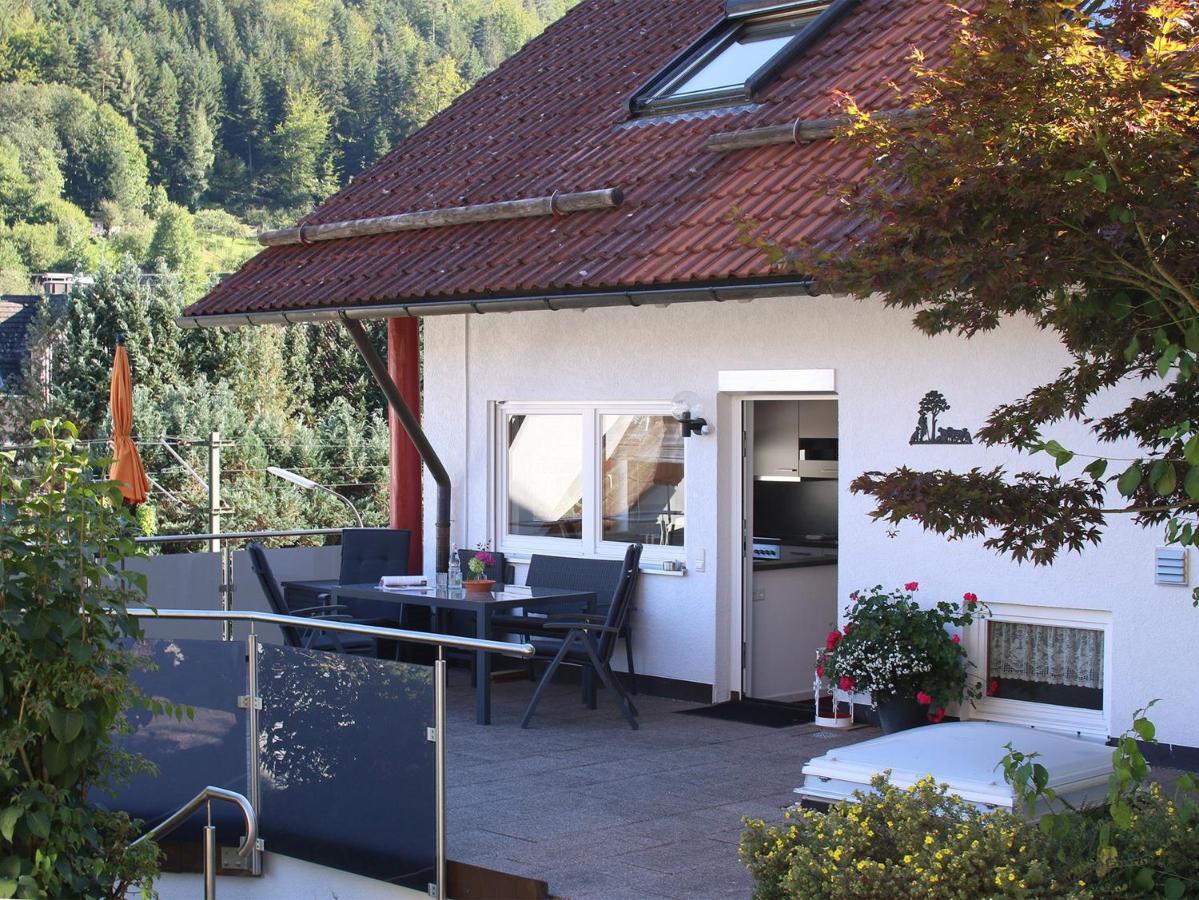 B&B Bad Wildbad im Schwarzwald - Ferienwohnung Am Eiberg - Bed and Breakfast Bad Wildbad im Schwarzwald