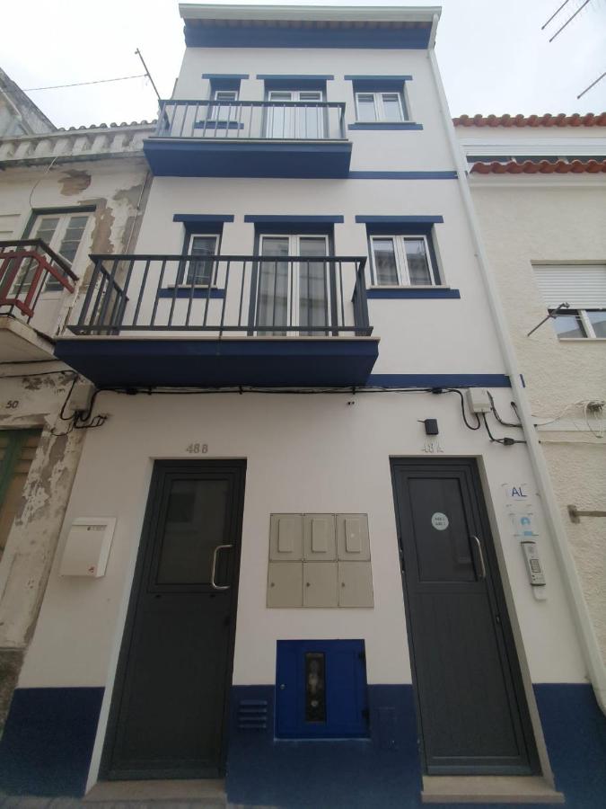Light Wave Nazare Center 50m Beach - B&B