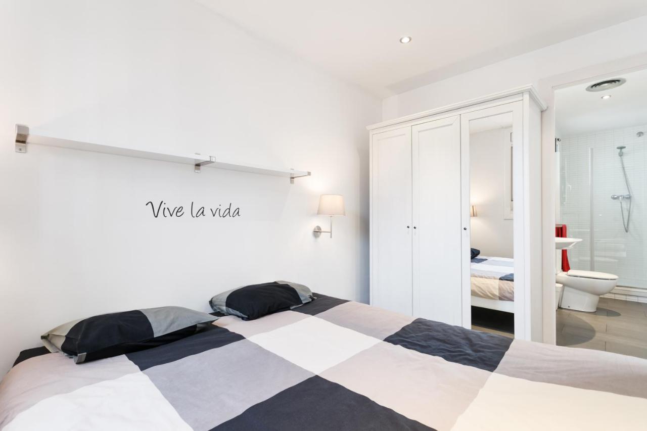 One-Bedroom Apartment with Terrace