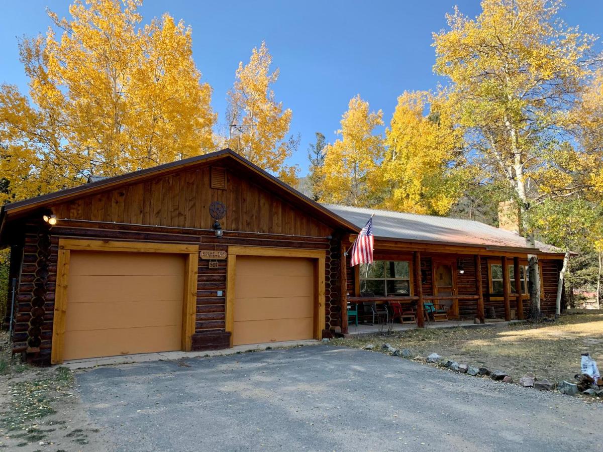 B&B Red River - Rocky Top Vista Log Cabin With High Speed Wifi - Bed and Breakfast Red River