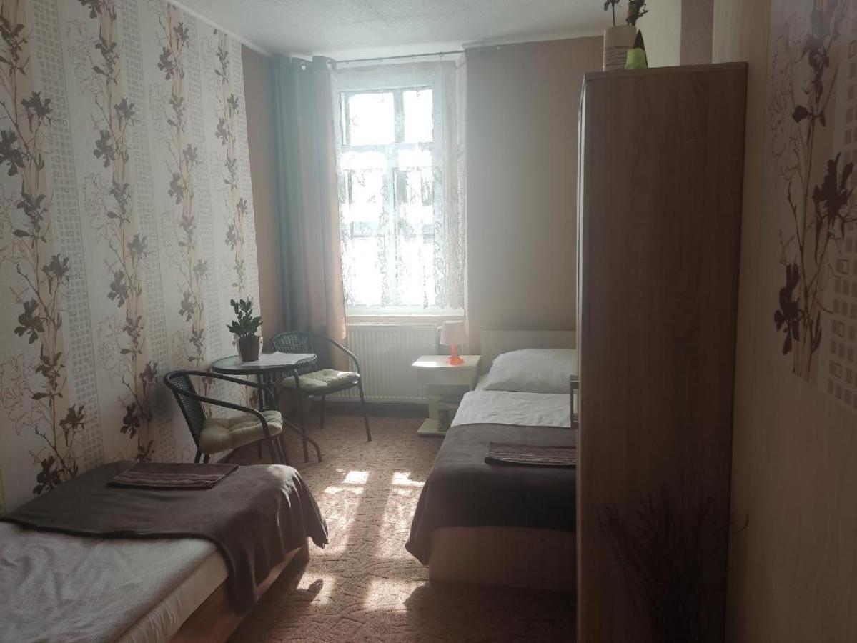Twin Room with Bathroom