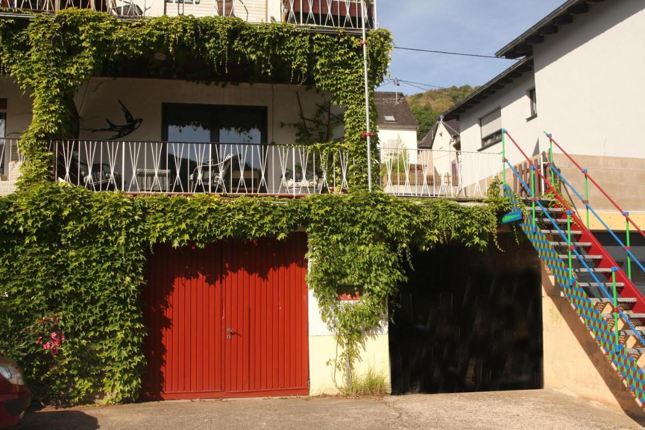 Ferienwohnung „Schwalbennest“ Reil/Mosel - B&B