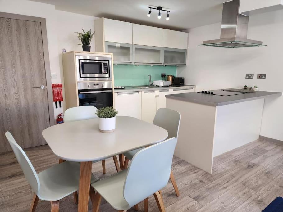 B&B Oxford - Horizon House, Luxury 2-Bedroom Flat 3 - Bed and Breakfast Oxford