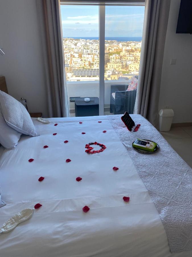 Escape to St Julians - Bed and Breakfast San Ġiljan