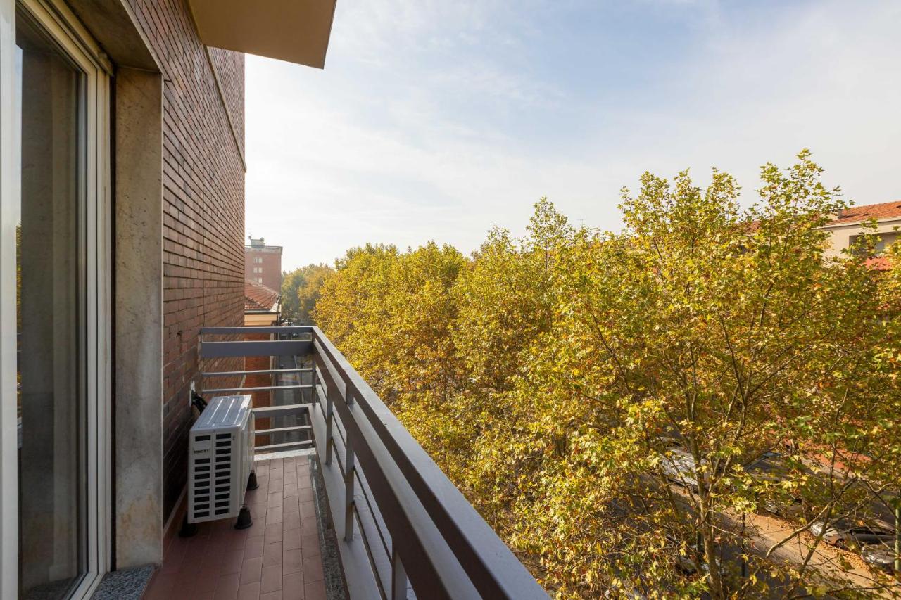 Maiolica Apartment - Free Parking and great connection to Linate and Duomo - B&B Milano