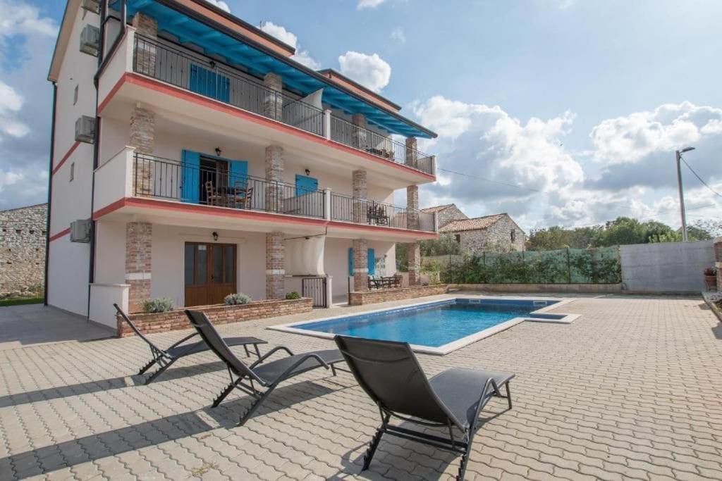 Apartman Rocky - Ferienwohnung