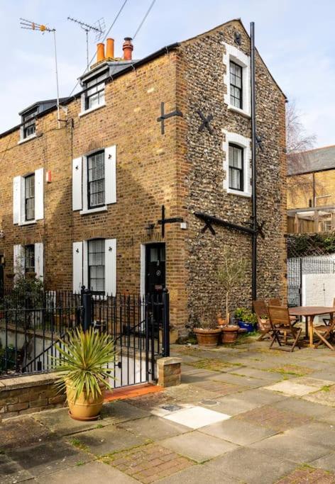 Old Anchor Cottage, Broadstairs. - B&B