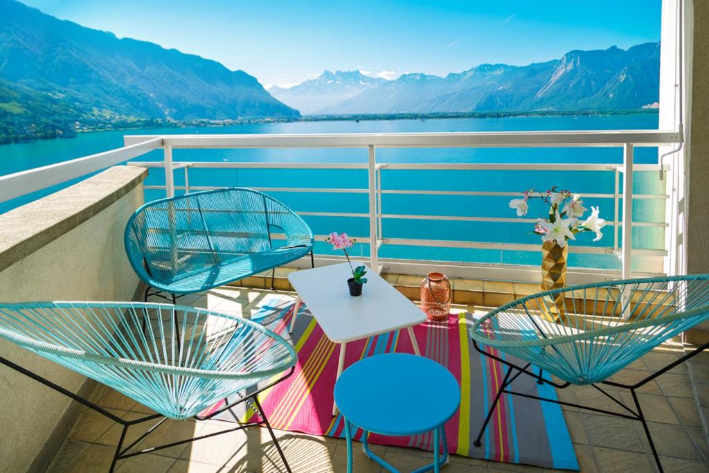 B&B Montreux - Lake View - Appt Central 2 Bedroom, 1 Bath - Bed and Breakfast Montreux