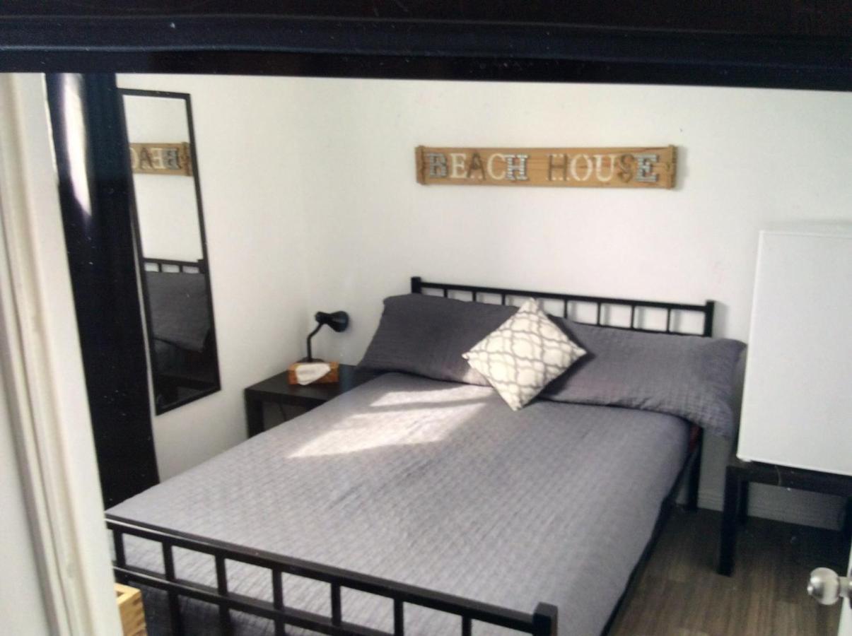 Double Queen Room