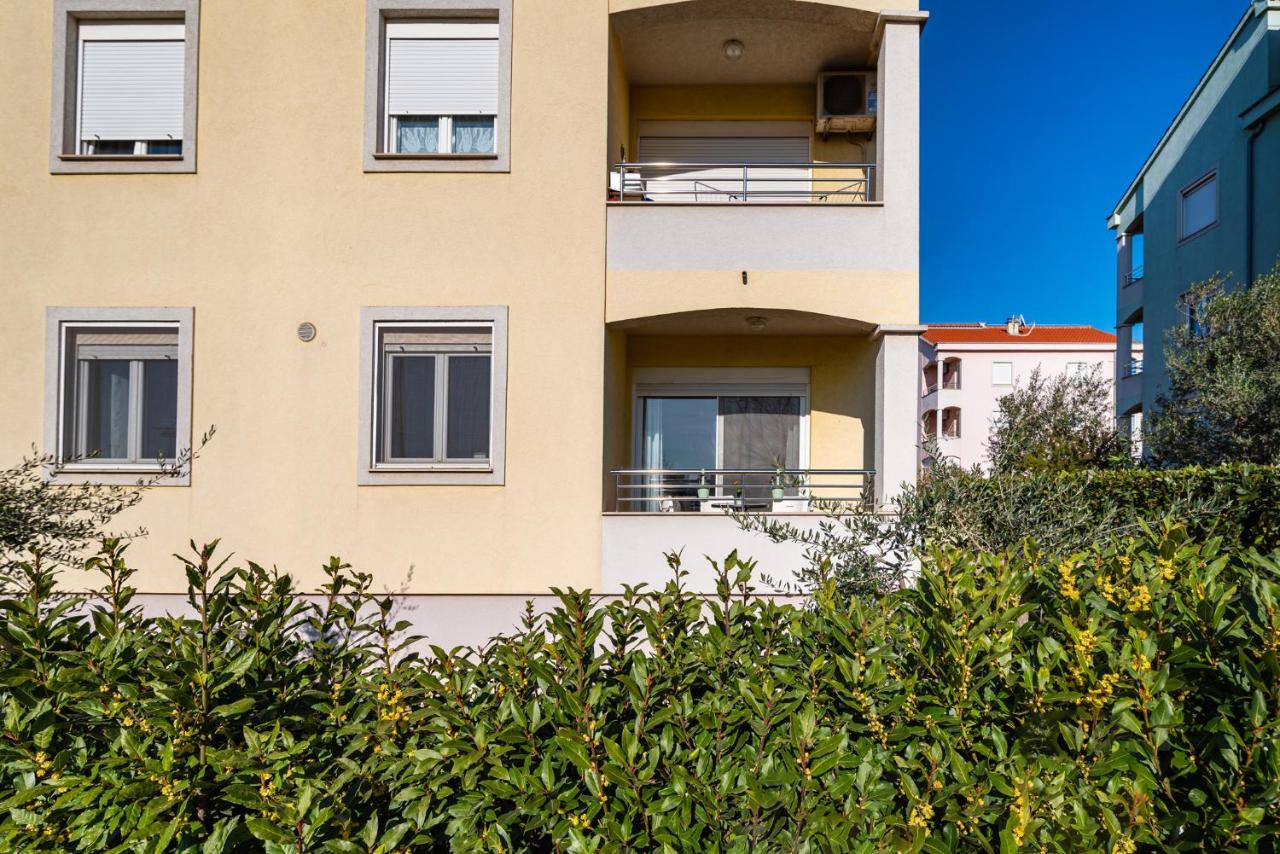 Apartment Višnjik - self check-in, free garage - Ferienwohnung Zadar