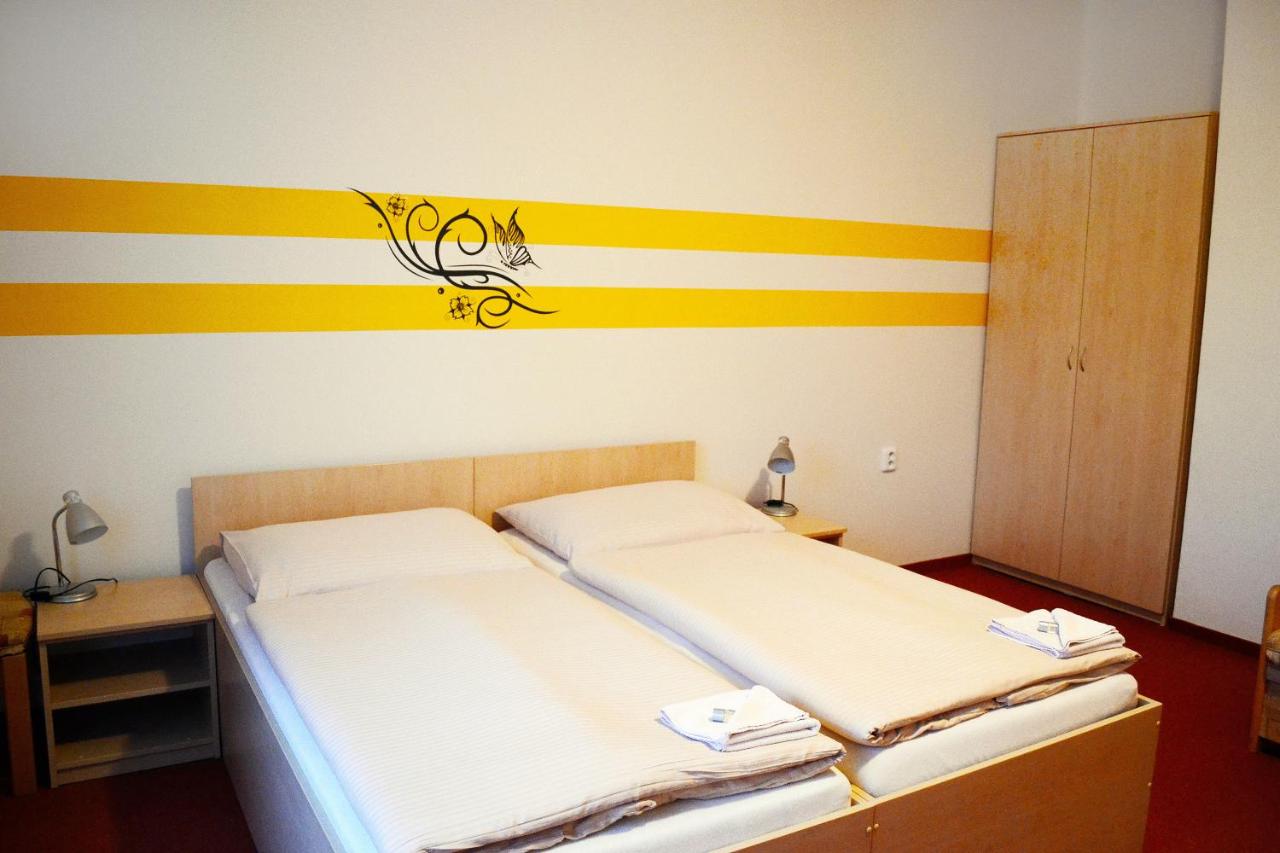 Camera Matrimoniale/Doppia con Letti Singoli con Letto Supplementare 
