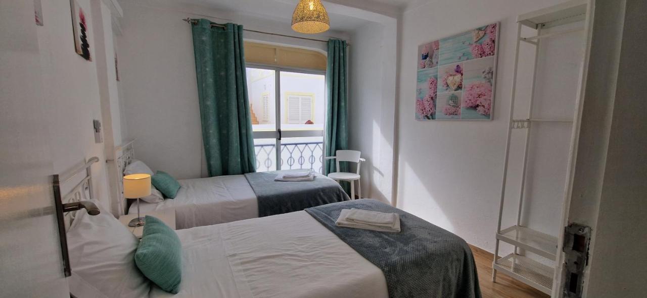 Apartment 2º floor with Sea View