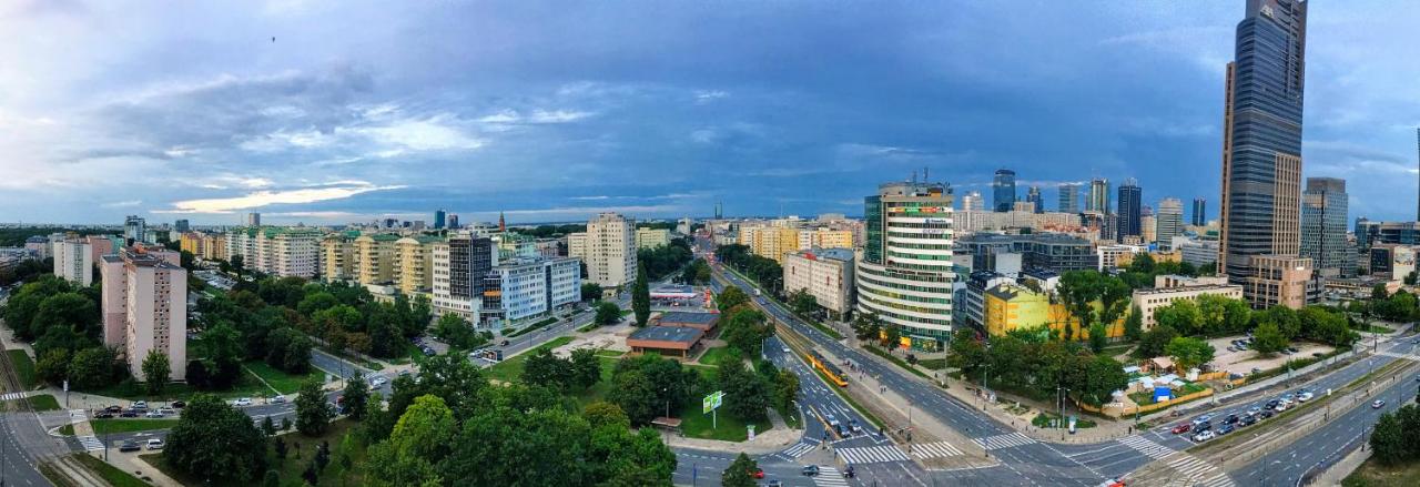 Warsaw SkyApartment 16th floor - Chambres d’hôtes Varsovie