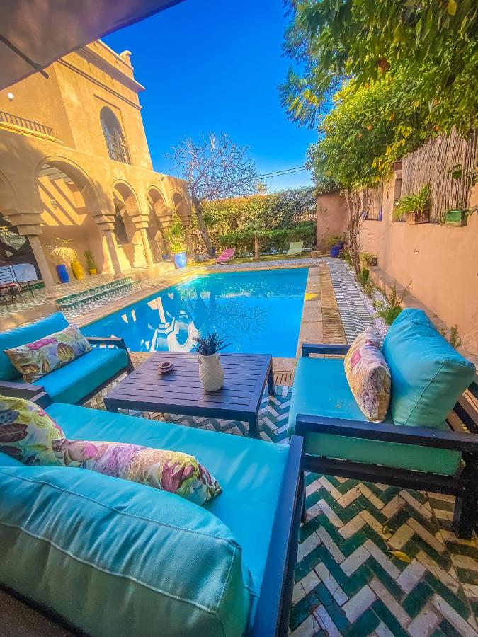 B&B Marrakech - Villa entire, piscine privée ,3 suits - Bed and Breakfast Marrakech