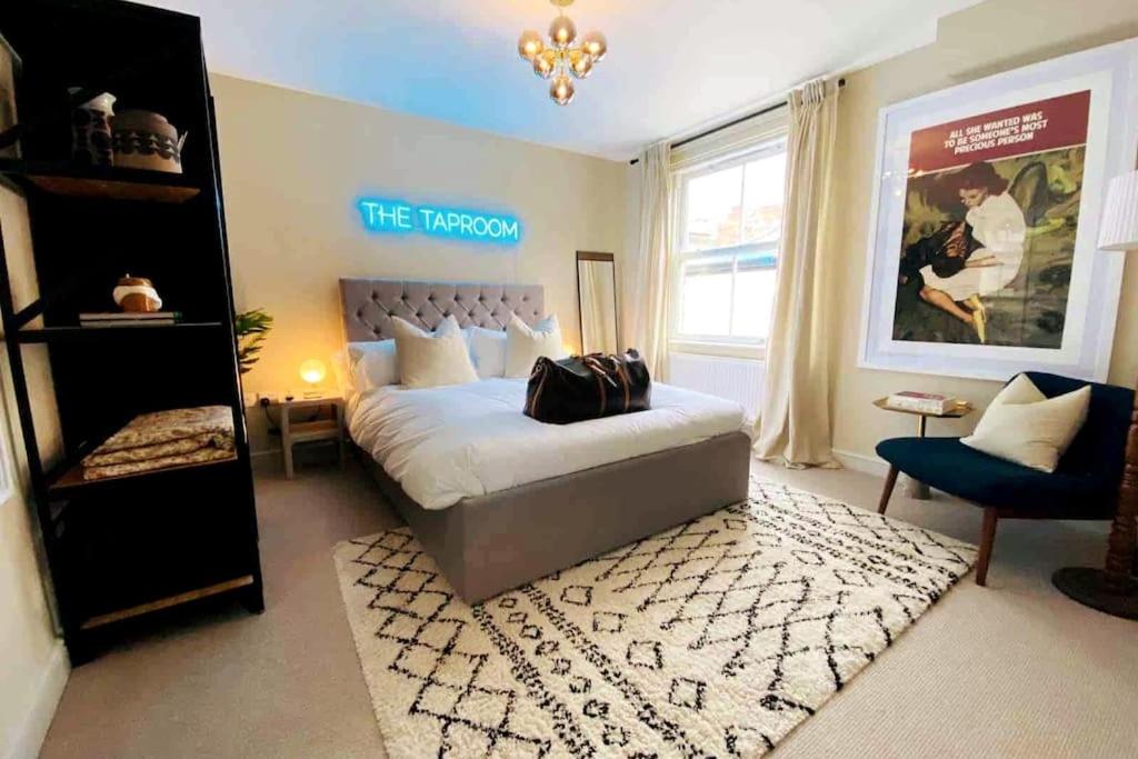 The Taproom - B&B Scarborough