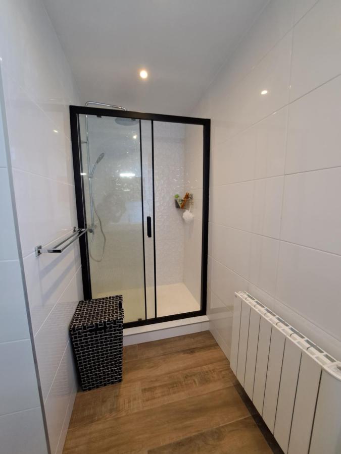 T2 AVEC TERRASSE - B&B Oloron-Sainte-Marie