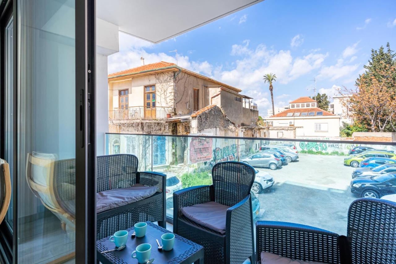 Crystal 2-Bedroom Apartment in Larnaca - B&B