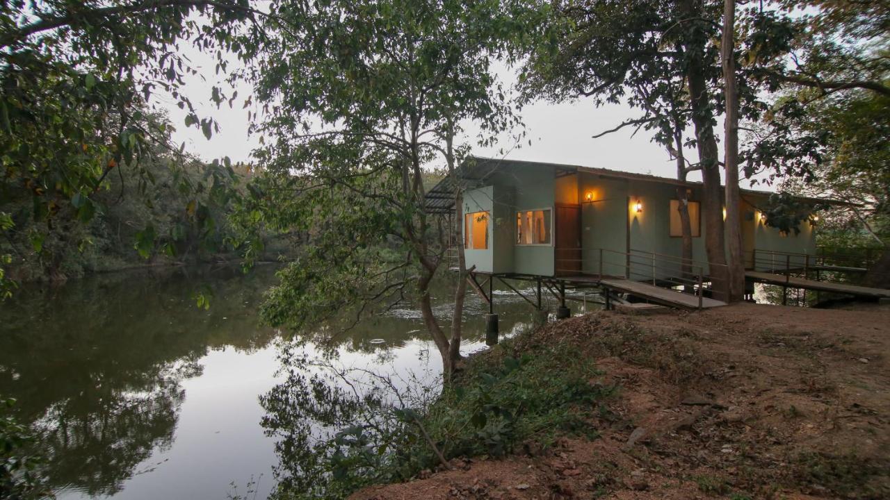 Chambre Lit King-Size - Vue sur Lac