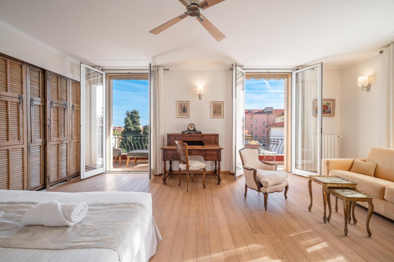 La Fabrique à Poupées - Chambres et Appartements de charme au coeur de Menton - Bed and Breakfast Menton