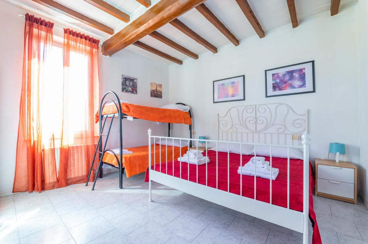 B&B Parma - Parma Centro Torri Huge Apartment x6 - Bed and Breakfast Parma