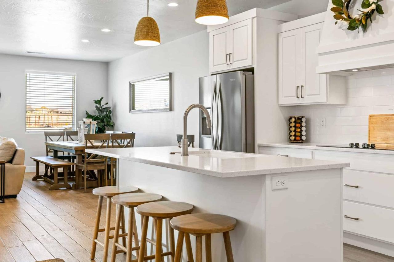 The Pearl at Desert Shores townhouse - B&B