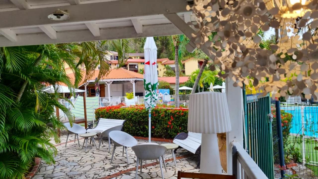 Studio charmant à Sainte-Anne de 25 m² avec terrasse et jardin. - B&B Sainte-Anne