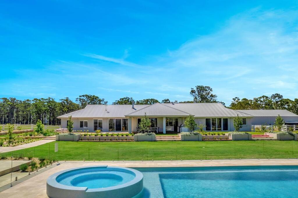 B&B Lochinvar - Luxury Hunter Valley Estate - Bed and Breakfast Lochinvar