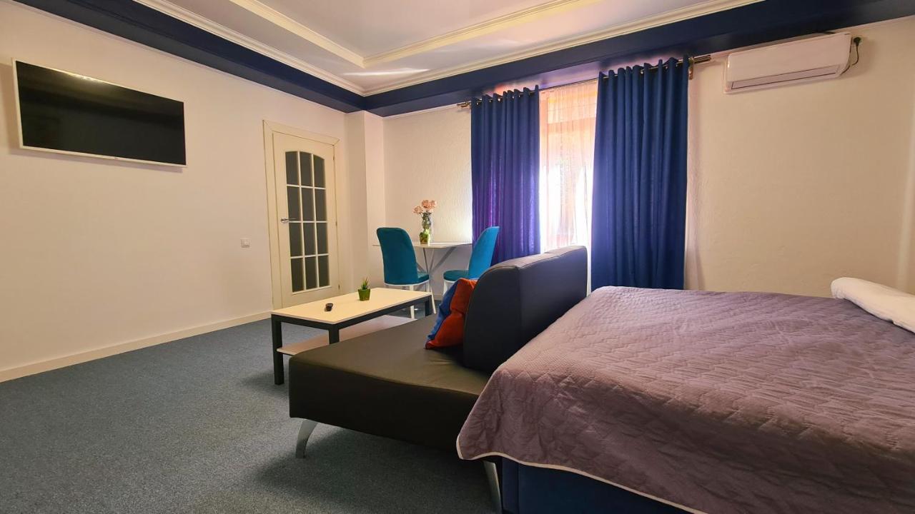 Camera Matrimoniale con Bagno Privato