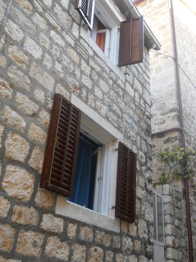 Apartments Ada Novak - B&B Lesina