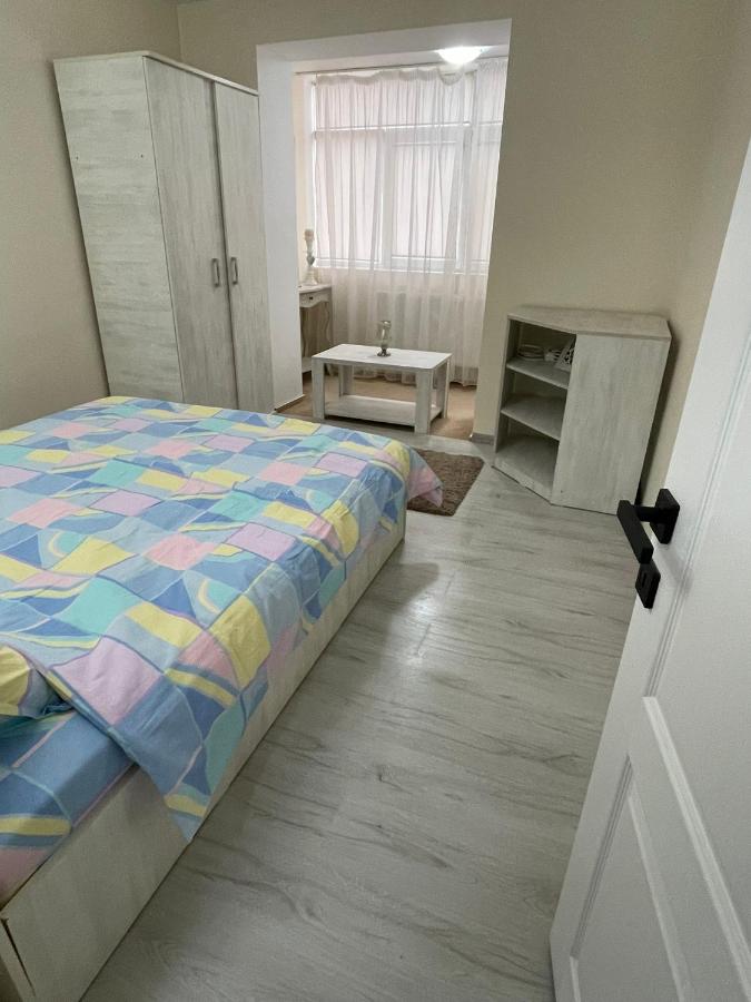 B&B Zurz - Apartament 2 camere ultracentral - Bed and Breakfast Zurz