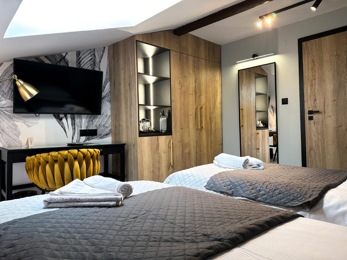 Doppel- oder Zweibettzimmer