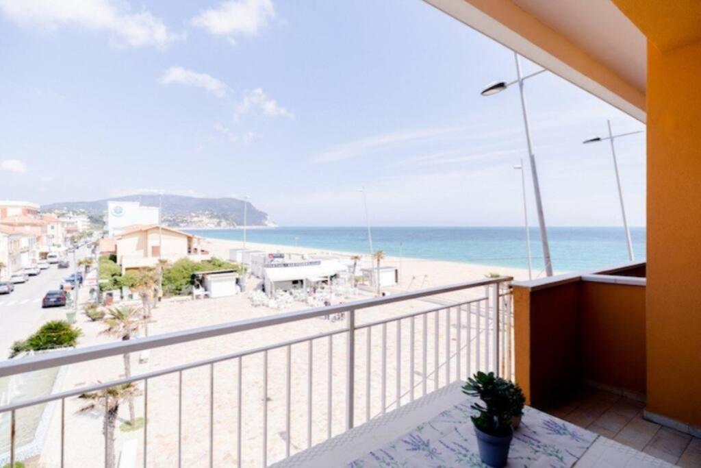 appartamento centrale con vista Monte Conero - Chambres d’hôtes Marcelli