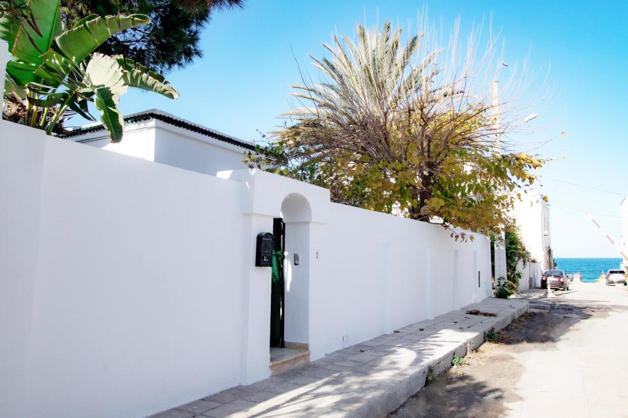 Villa bord de mer piscine chauffée et terrasse - B&B