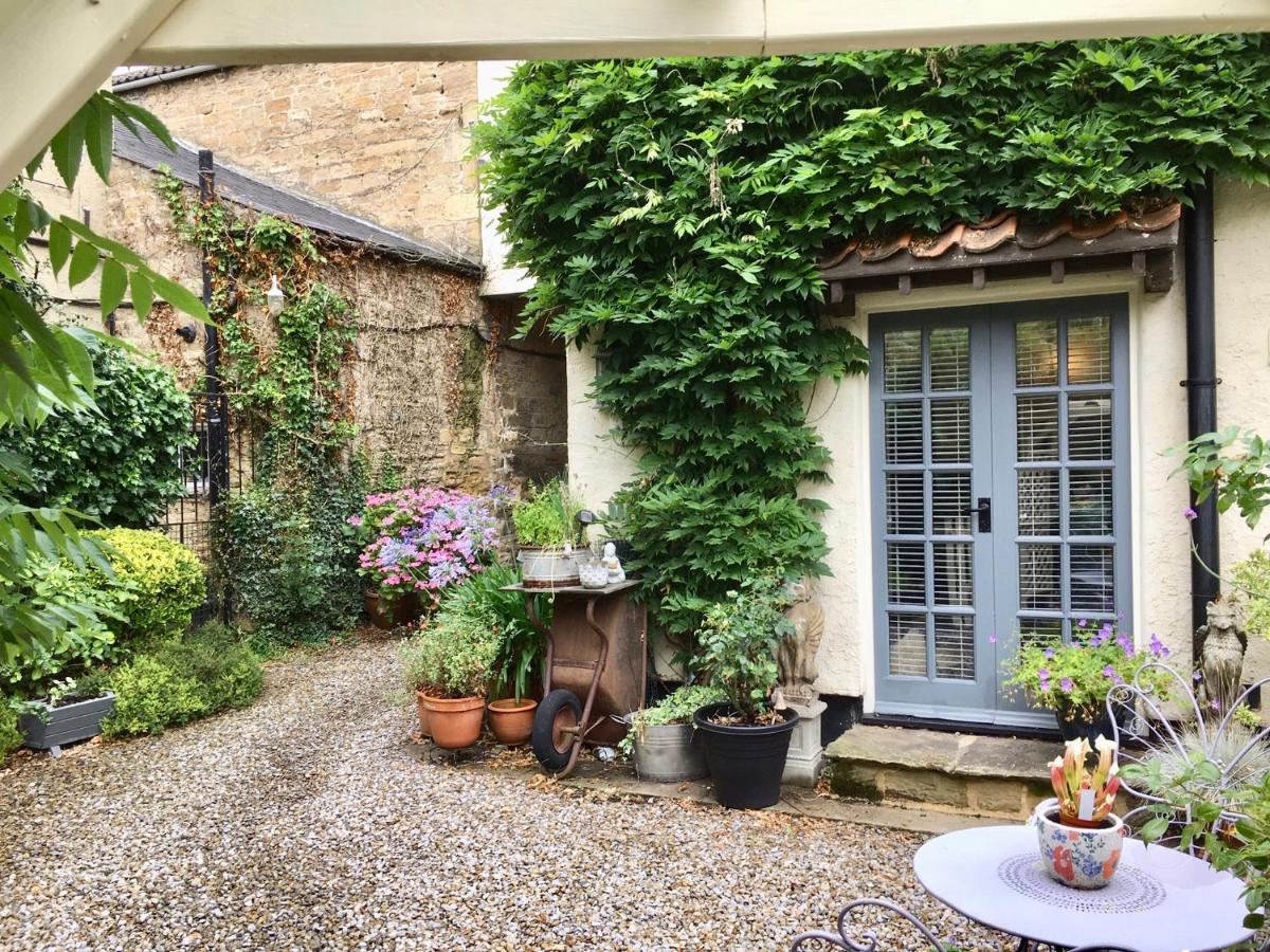 B&B Wetherby - Garden Cottage - Bed and Breakfast Wetherby