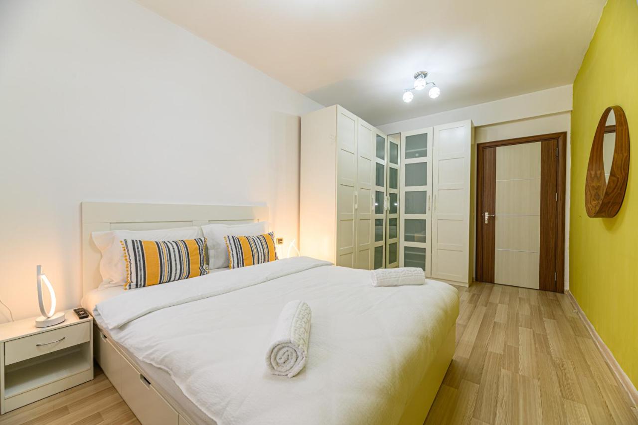 B&B Brasov - JAD - Comfortable 3 Rooms Family Apartments Coresi ISARAN - Bed and Breakfast Brasov