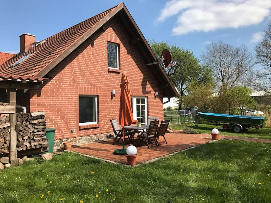 Ferienhaus Hobbyhof Kressin nahe Plau am See - Bed and Breakfast Kressin
