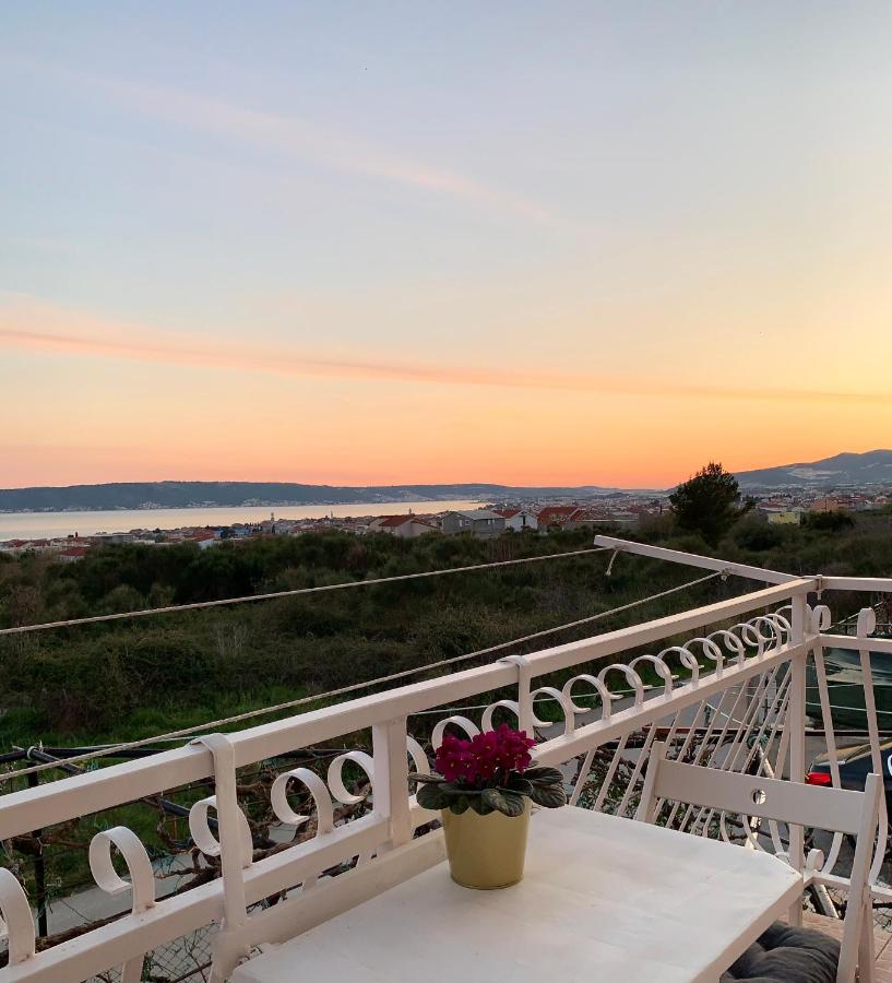 LARUS apartment - B&B Kaštel Lukšić