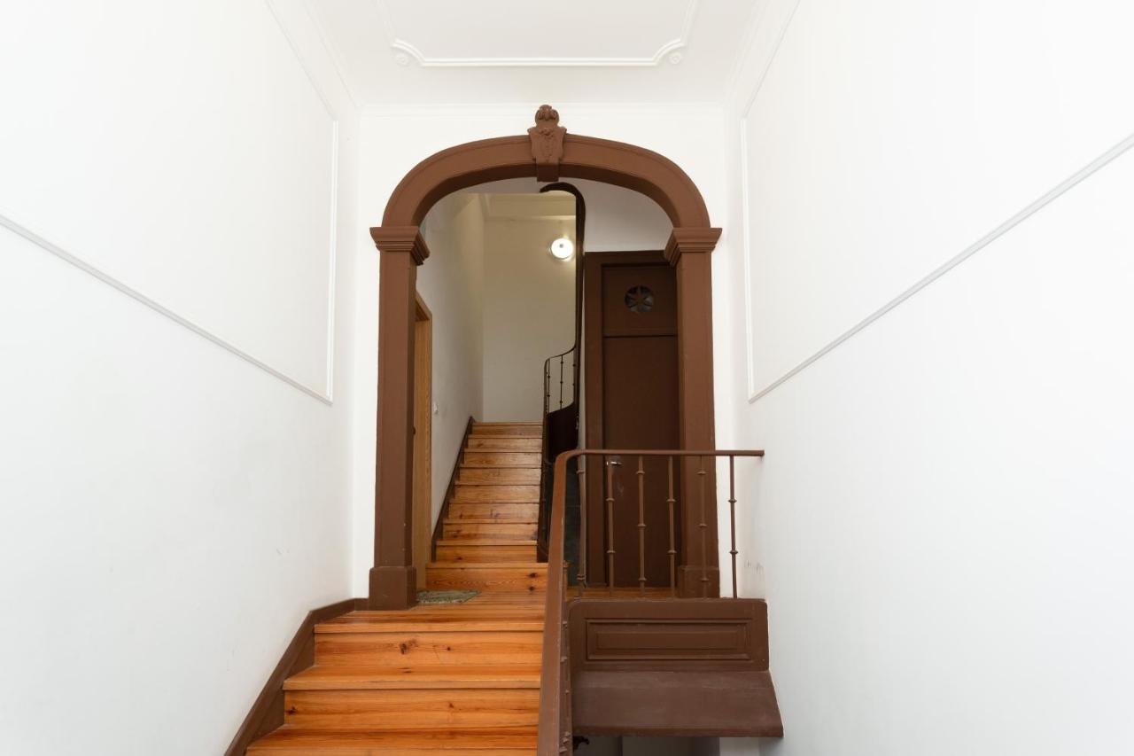 Lisboa Sweet Family Homestay - B&B