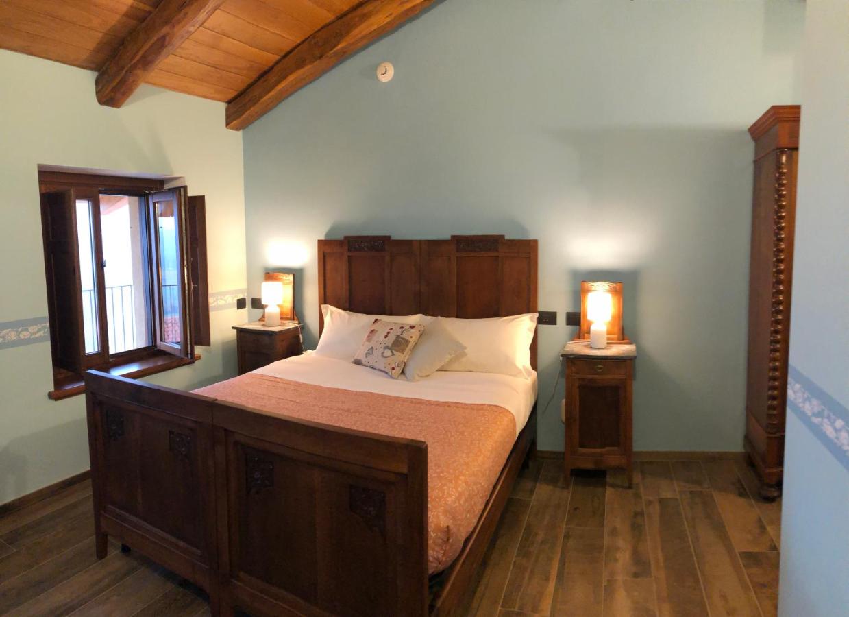Double Room with Lake View